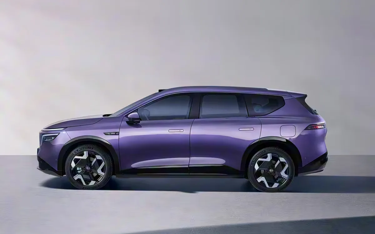 Nissan NX8