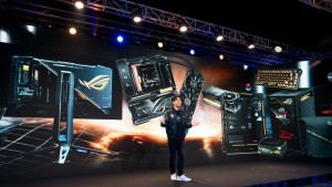 Republic of Gamers Edition 20 Koleksiyonu Computex 2026'da Tanıtıldı