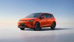 BYD'nin Avrupa İçin Geliştirdiği İlk Hibrit Otomobili: Dolphin G DM-i Tanıtıldı