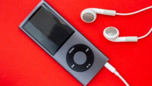 Dijital Müzik Tüketiminde Nostalji: iPod'un Yeniden Doğuşu