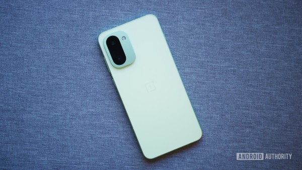 OnePlus 15R Modelinde 16GB RAM Seçeneği ile Performans Artışı