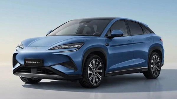 BYD Türkiye, Manisa fabrikası askıya alınsa da 1 milyar dolarlık yatırım ve hizmetlerini sürdürüyor