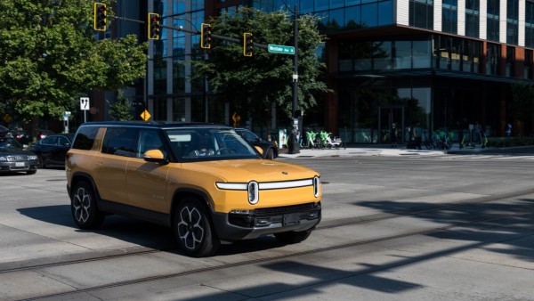 Rivian’ın R1T ve R1S modellerinin otonom sürüş yetenekleri için toplu dava açıldı