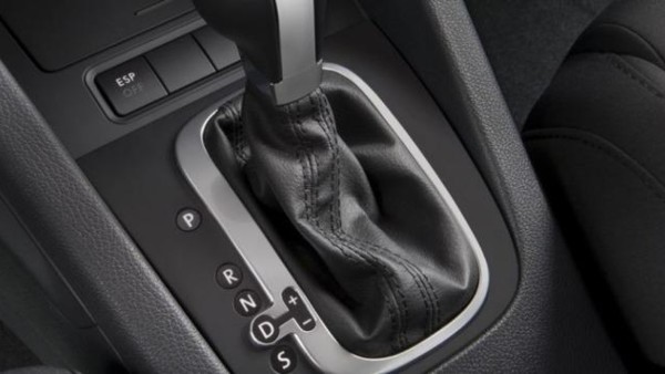 Otomatik Şanzımanlarda 8 Kritik Belirti ve Yağ Değişiminin Önemi