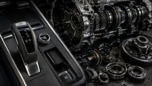İkinci elde Fiat, Peugeot ve Toyota'nın robotize şanzımanlı 208, Linea ve Corolla modelleri öne çıkıyor