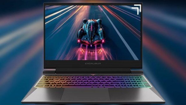 Casper Excalibur G870, 2.5 kg gövdesinde Blackwell mimarili GPU ve 10 çekirdekli işlemci sunuyor