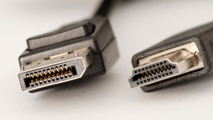 DisplayPort ve HDMI karşılaştırması: 48 Gbps HDMI 2.1 ve 80 Gbps DisplayPort 2.1 farkı