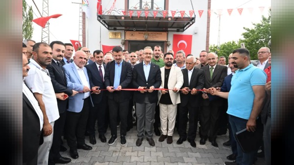 Malatya’da açılışta Vali Yavuz: Konut ve eğitim çalışmaları aralıksız sürüyor