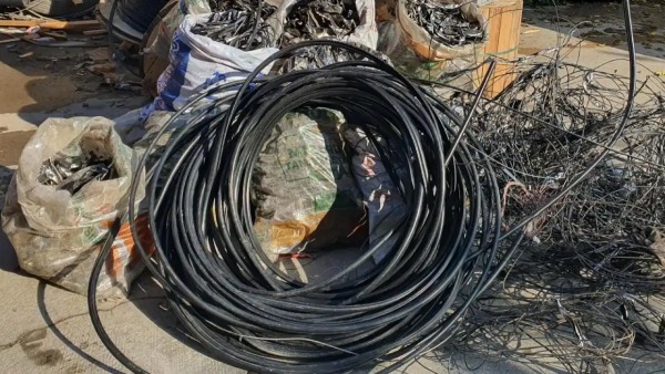 Kırıkhan’da şantiyeden 3,5 milyonluk kablo hırsızlığı: 3 şüpheli tutuklandı