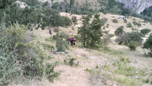 İskilip’te mağarada mahsur kalan Arınmış’a 60 metre derinlikte ulaşıldı