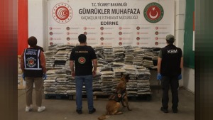 Kapıkule’de iki TIR’dan 1 ton 153 kilo uyuşturucu ele geçirildi