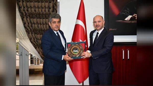 TDGF Başkanı Demir, Osmaniye Valisi Serdengeçti’yi ziyaret etti