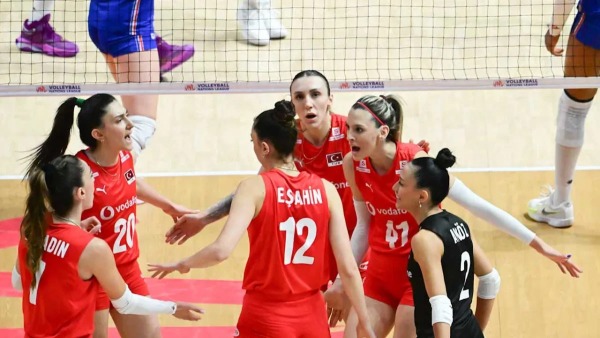 Filenin Sultanları Osaka’da 3-1 kazanıp VNL Finalleri’ne güçlü gitti