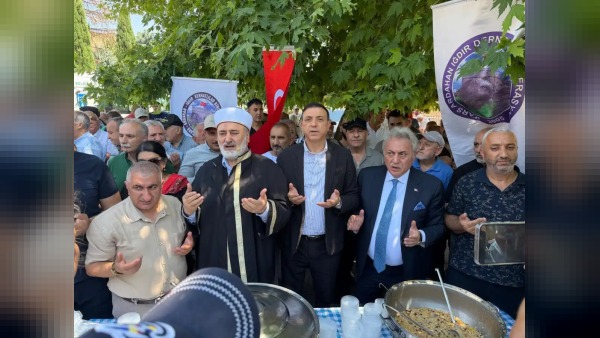KAI Federasyonu'ndan Ankara'da geleneksel aşure ikramı