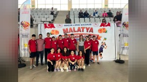 Kars yüzme takımı ANALİG Türkiye Finalleri’ne katılma hakkı kazandı