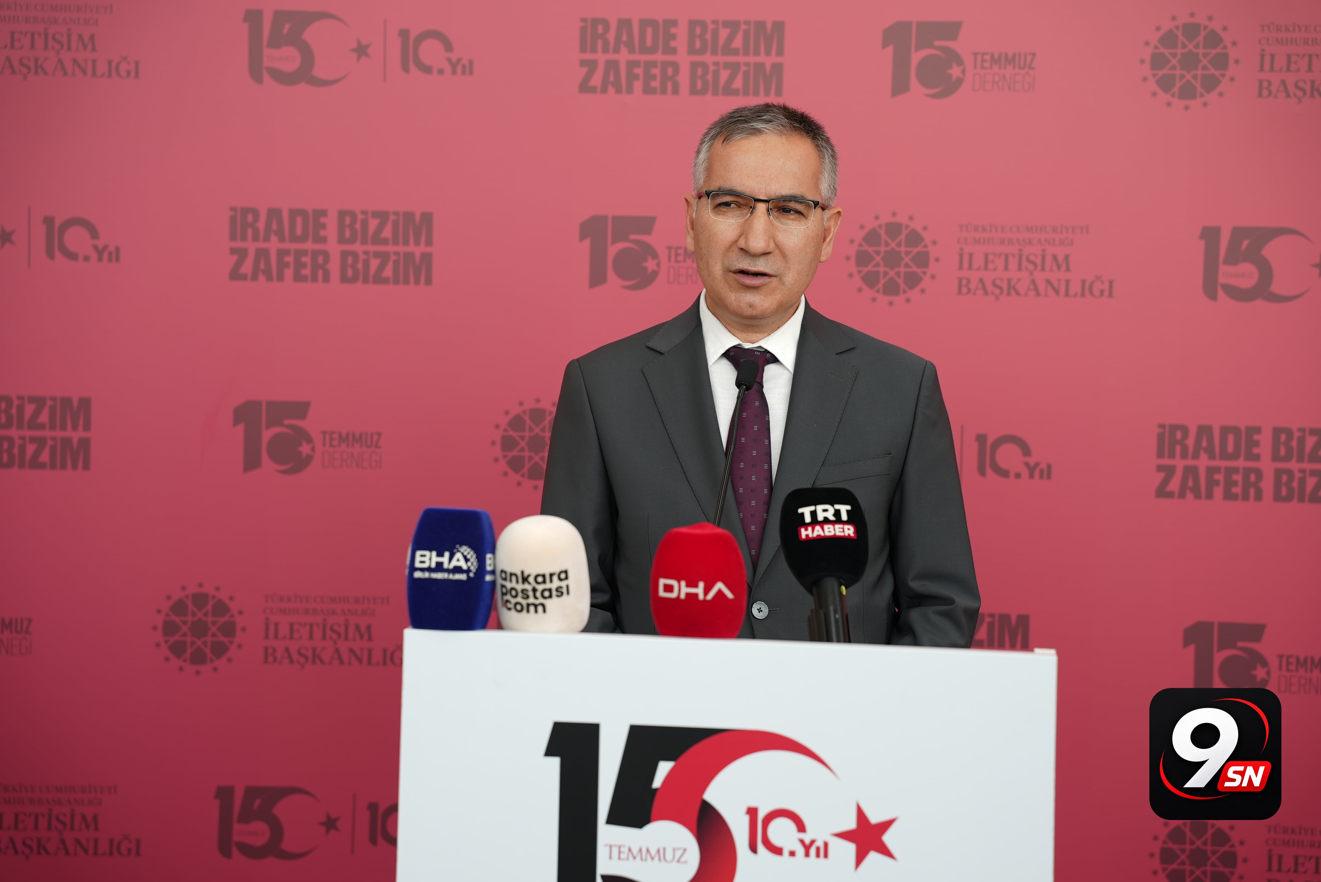 15 Temmuz sergisi Esenboğa’da açıldı: Gaziler ve davetliler fotoğrafları inceledi 4