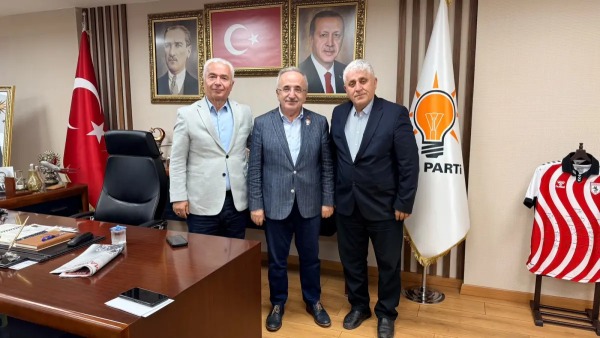 Hamdi Erdem ve Erol Kutlu, şampiyona öncesi AK Parti Samsun İl Başkanı Köse’yi ziyaret etti